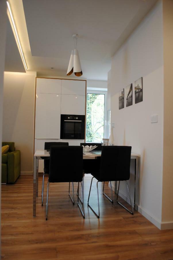 Apartament Zwyciestwa 98 คอซซาลิน ภายนอก รูปภาพ